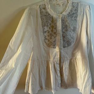 NWOT Anthropologie Peplum blouse with soft gold stripe and lace bib. Sz 16